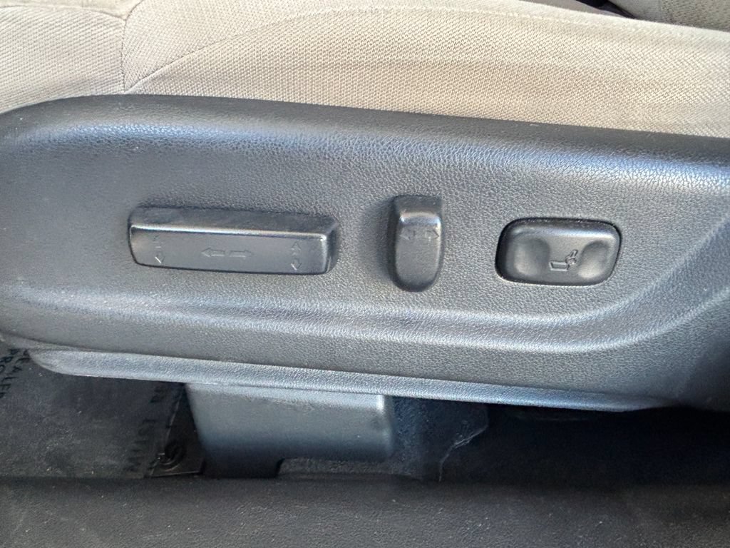 Used 2016 Honda CR-V EX image 23