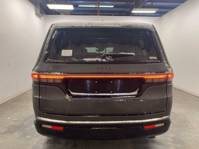 Used 2026 Jeep Grand Wagoneer Limited w/ Premium Group II AWD/4WD image 5