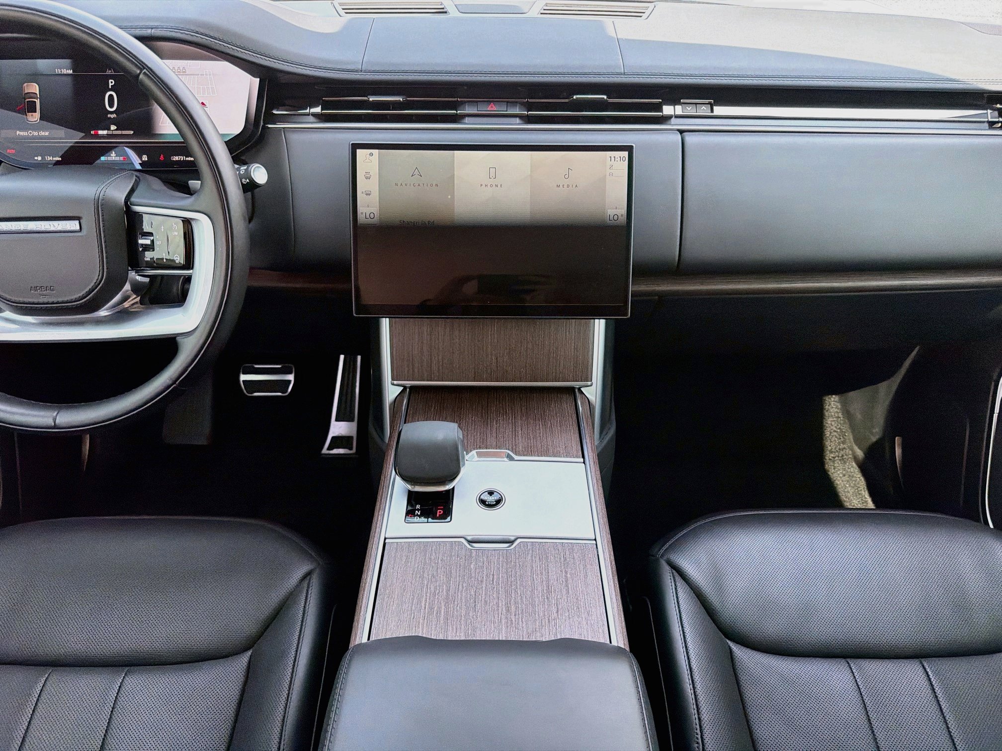 Used 2025 Land Rover Range Rover SE AWD/4WD image 20