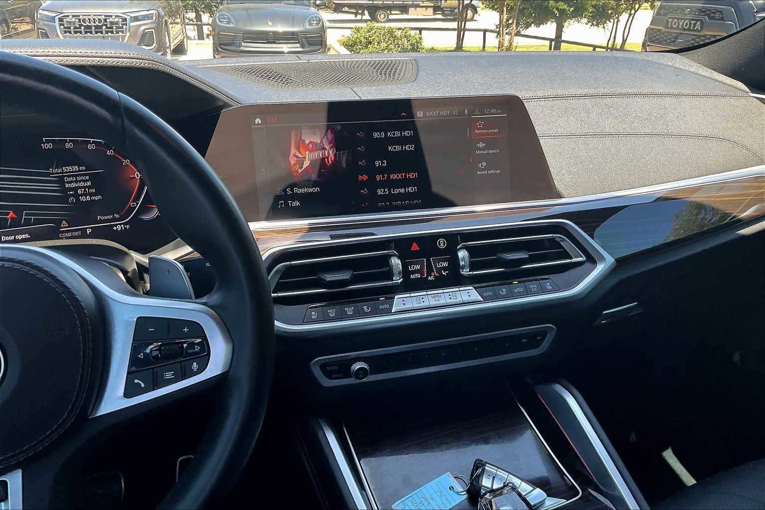 Used 2023 BMW X6 xDrive40i w/ Executive Package image 9