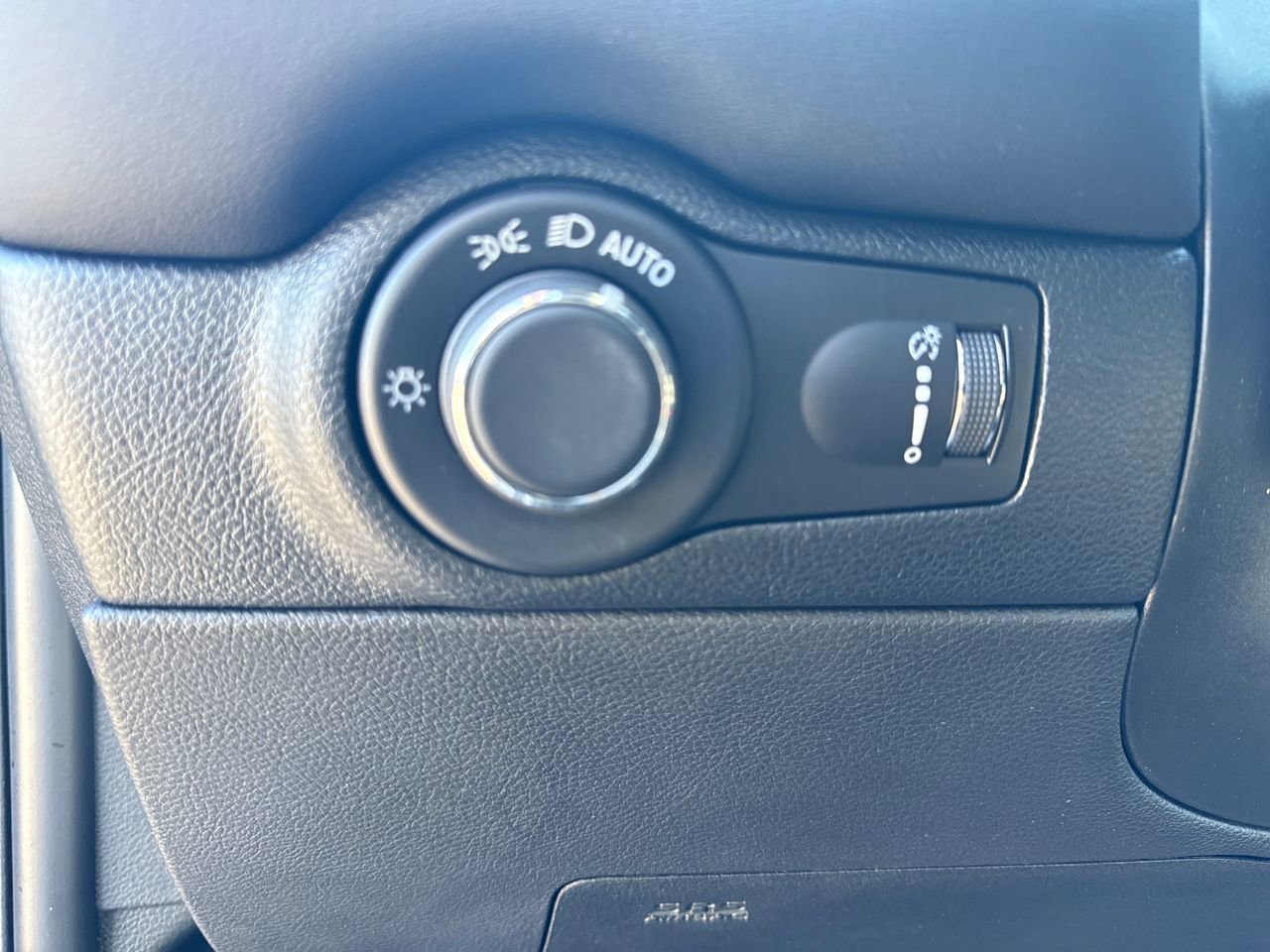 Used 2024 Dodge Durango Citadel image 17