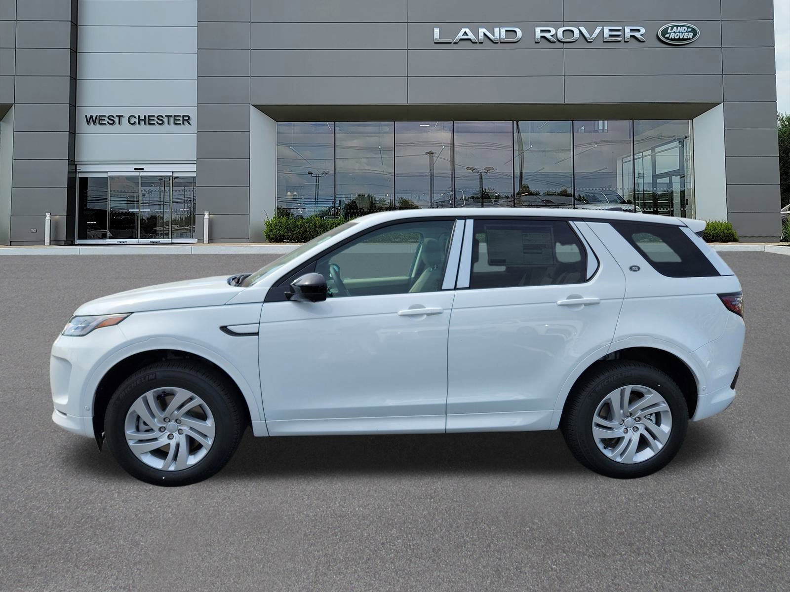 Used 2025 Land Rover Discovery Sport S AWD/4WD image 3