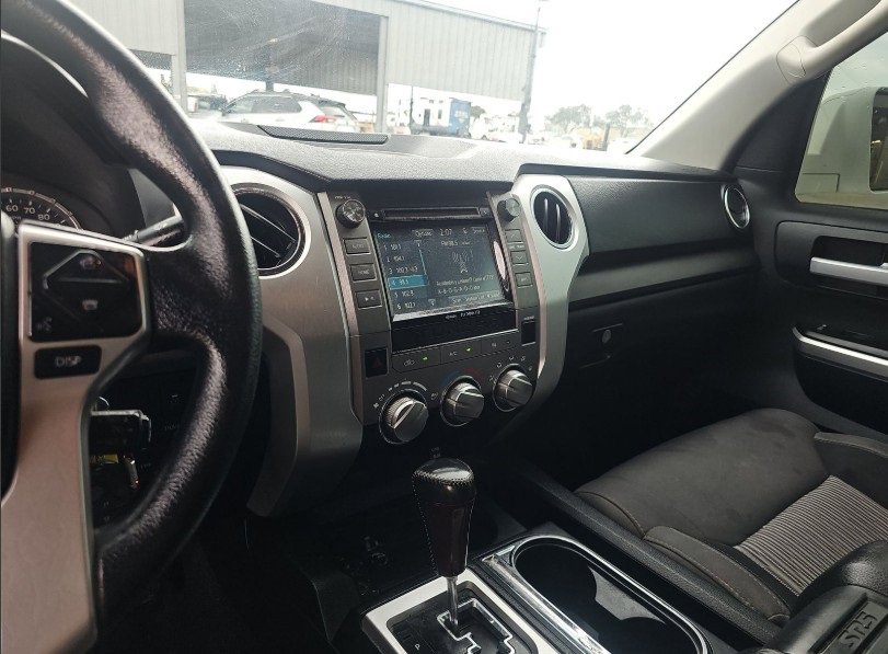 Used 2017 Toyota Tundra SR5 w/ SR5 Upgrade Package image 25