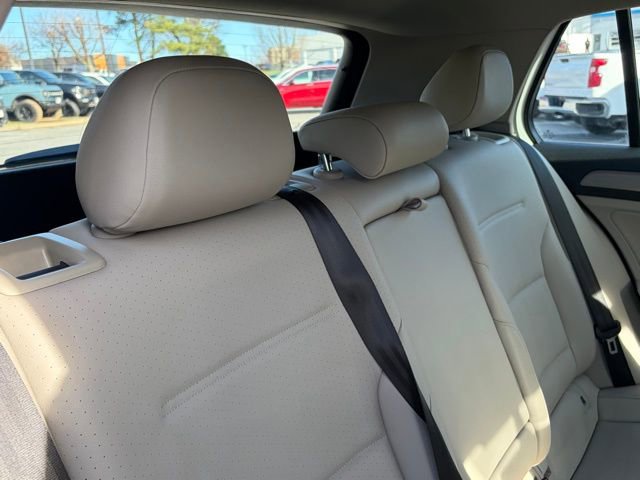 Used 2015 Volkswagen Golf TDI SE image 30