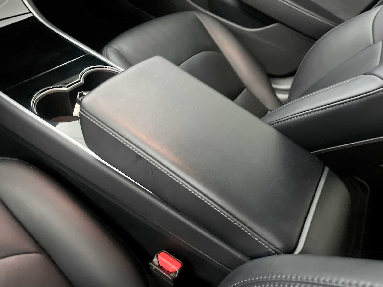 Used 2018 Tesla Model 3 Long Range RWD image 29