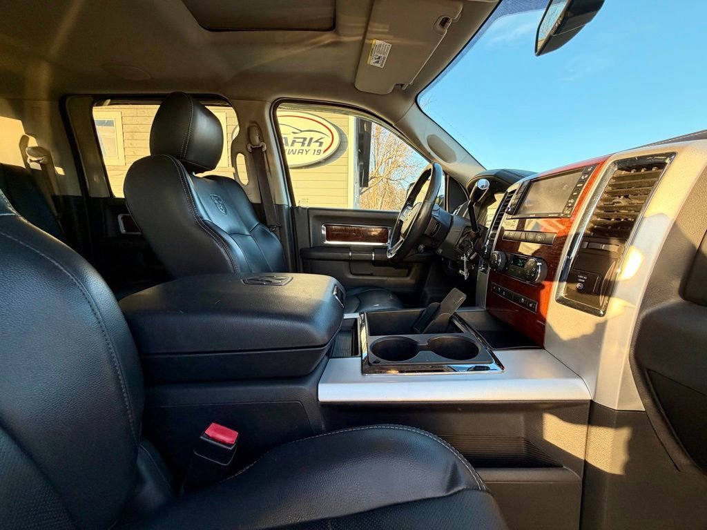 Used 2010 Dodge Ram 3500 Truck Laramie w/ Chrome Accents Group image 22