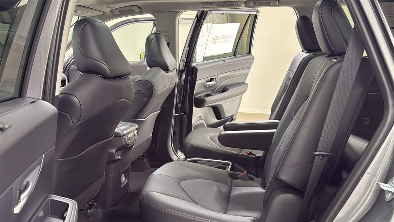 New 2026 Toyota Grand Highlander Limited image 15