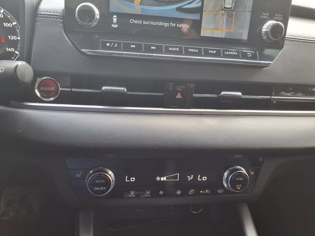 Used 2023 Mitsubishi Outlander Ralliart AWD/4WD image 27