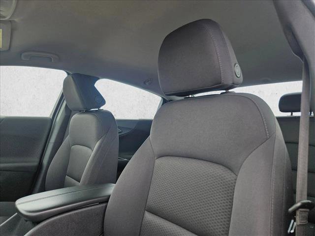 Used 2025 Chevrolet Malibu LT FWD image 10