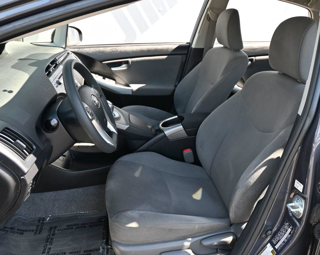 Used 2015 Toyota Prius Three FWD image 16
