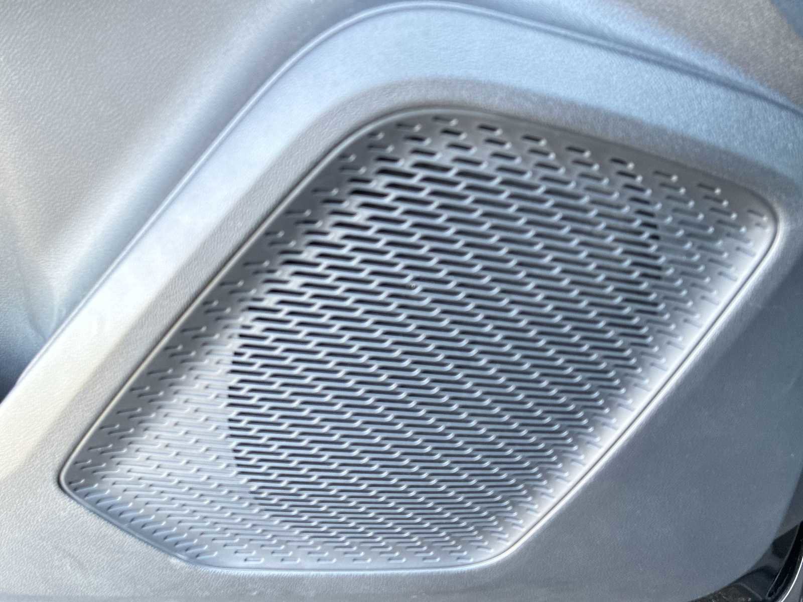 Used 2024 Chevrolet Equinox EV RS image 23