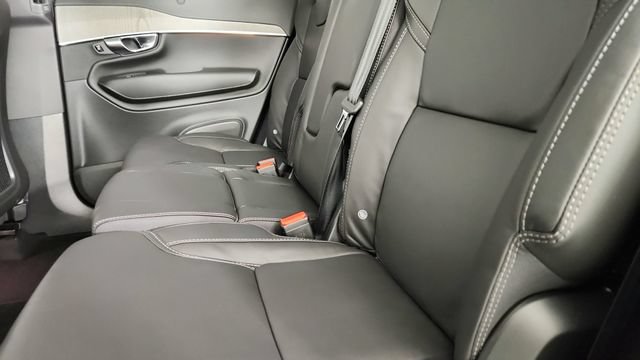 Used 2025 Volvo XC90 B6 Ultra w/ Protection Package Premier AWD/4WD image 29