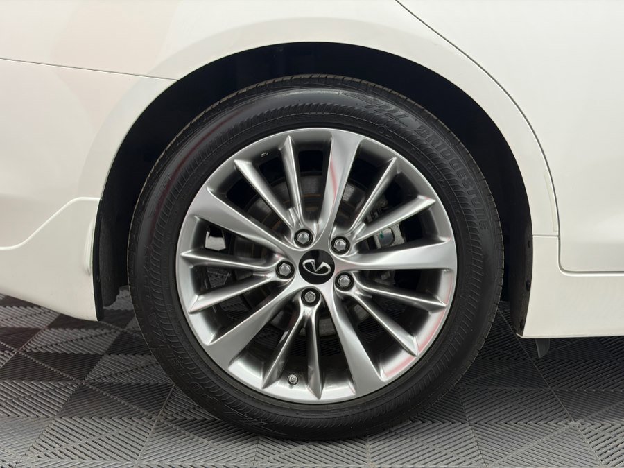 Used 2022 INFINITI Q50 Luxe w/ Cargo Package AWD/4WD image 33