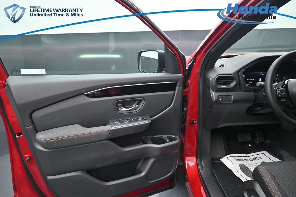 New 2026 Honda Pilot Sport image 19