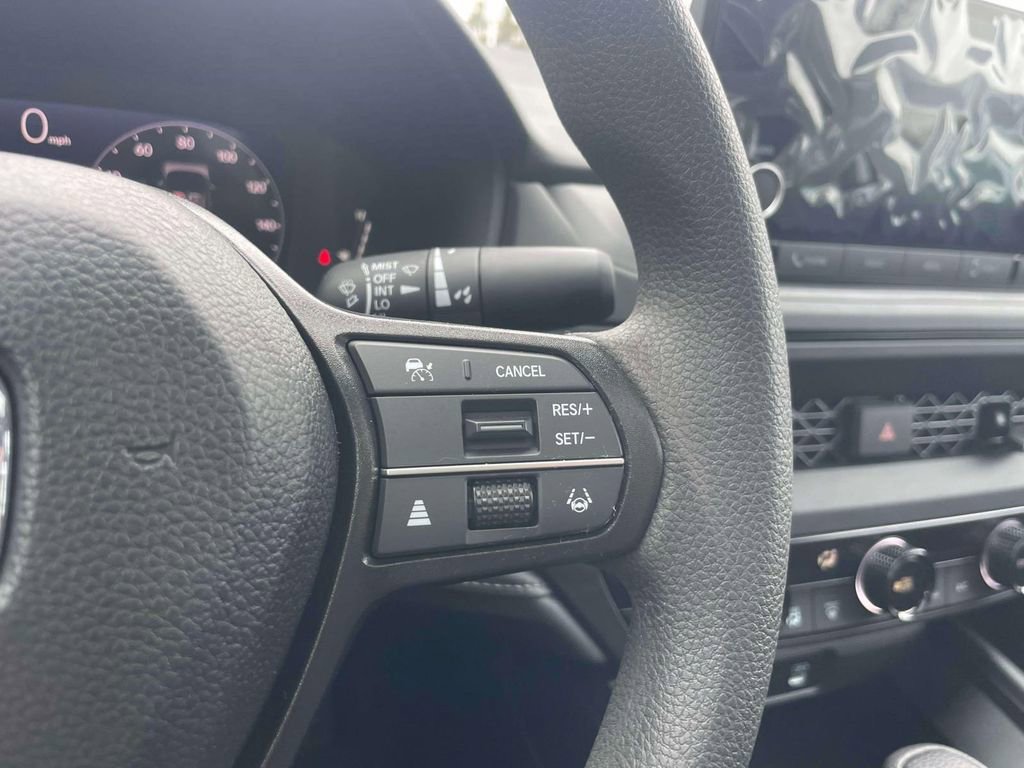 Certified 2025 Honda Accord SE image 23