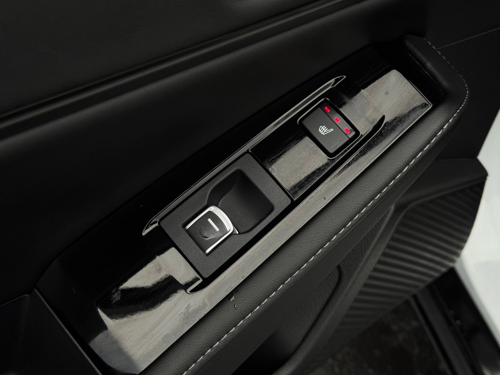 Certified 2023 Honda Accord Touring image 32