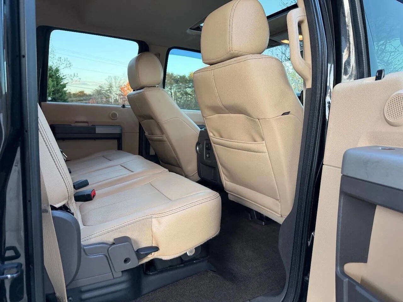 Used 2015 Ford F450 Lariat w/ Lariat Ultimate Package image 18