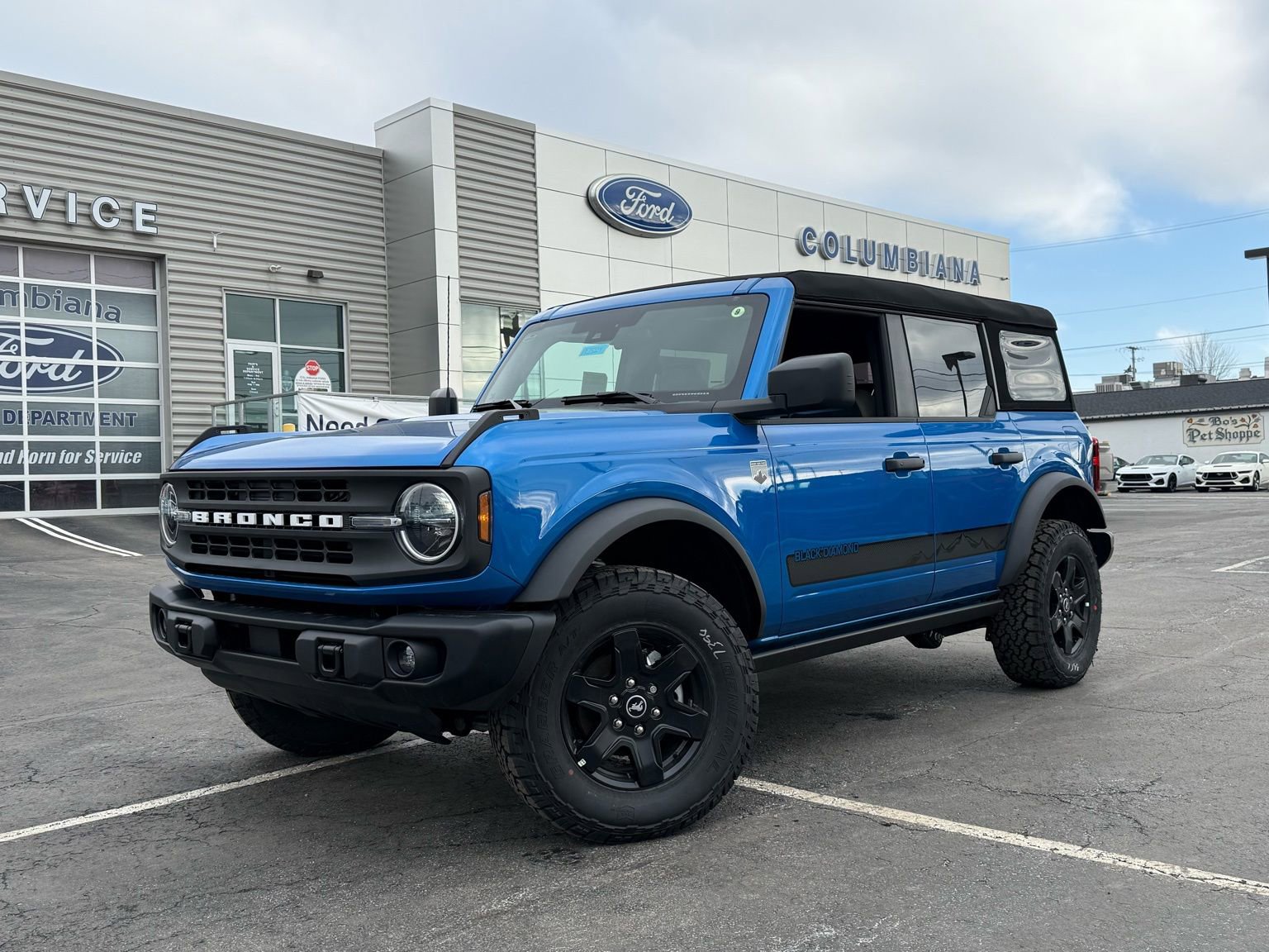 New 2025 Ford Bronco Big Bend w/ Black Diamond Package image 16