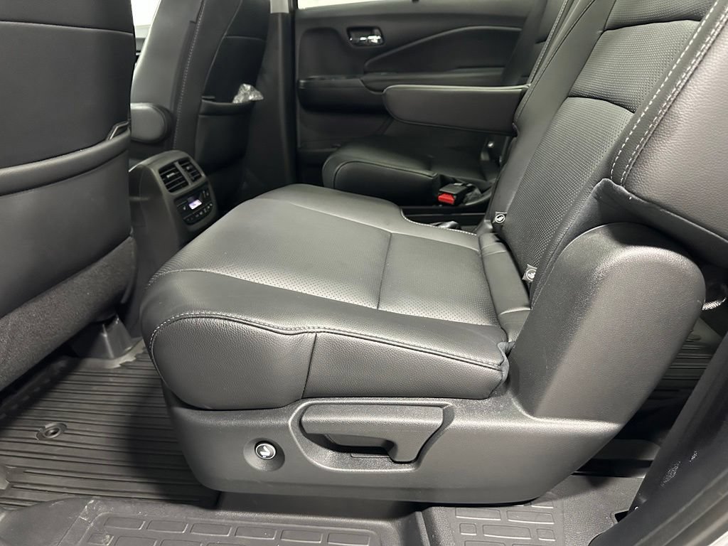 Used 2019 Honda Pilot Elite image 43