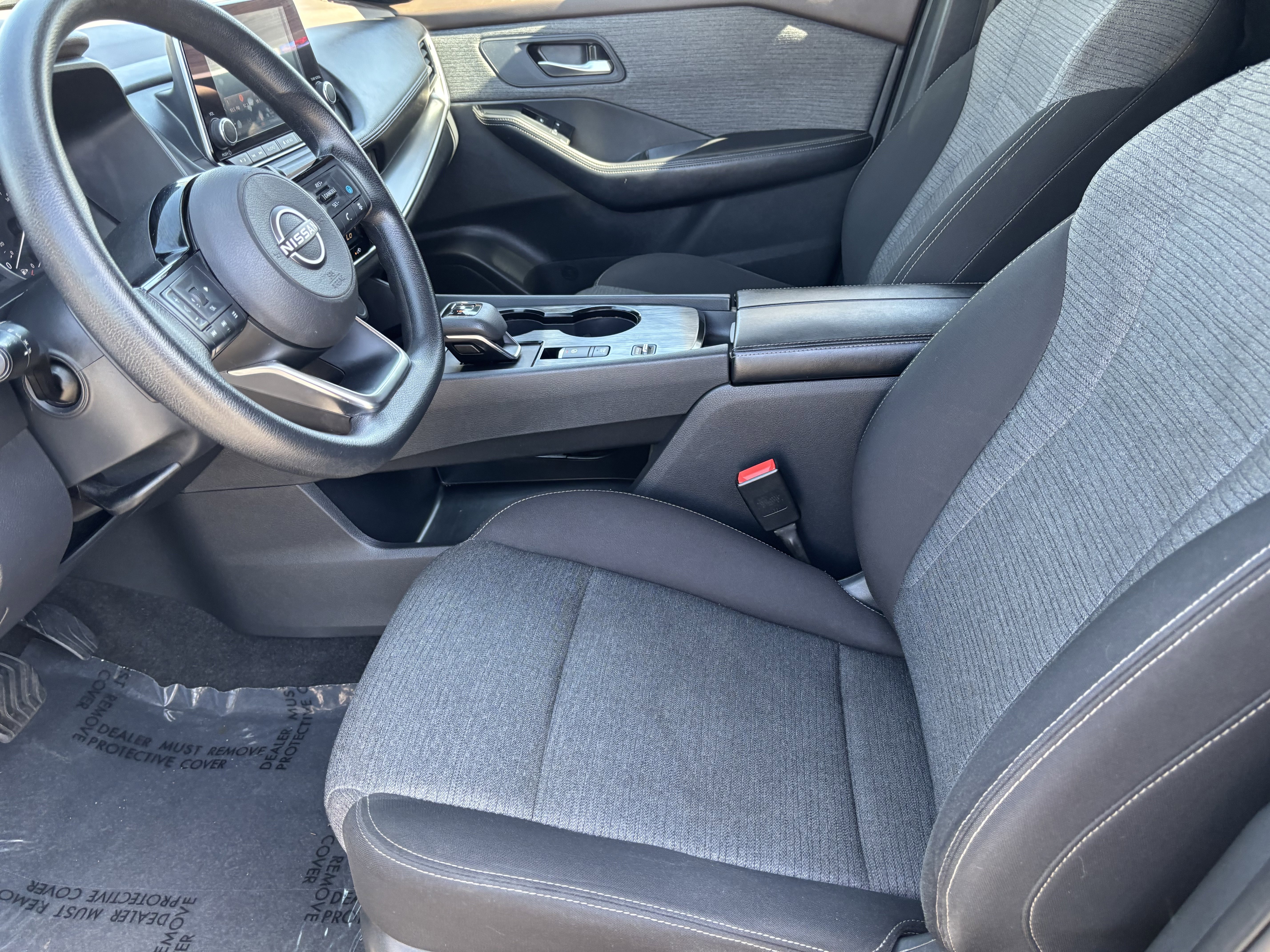 Used 2023 Nissan Rogue SV FWD image 16