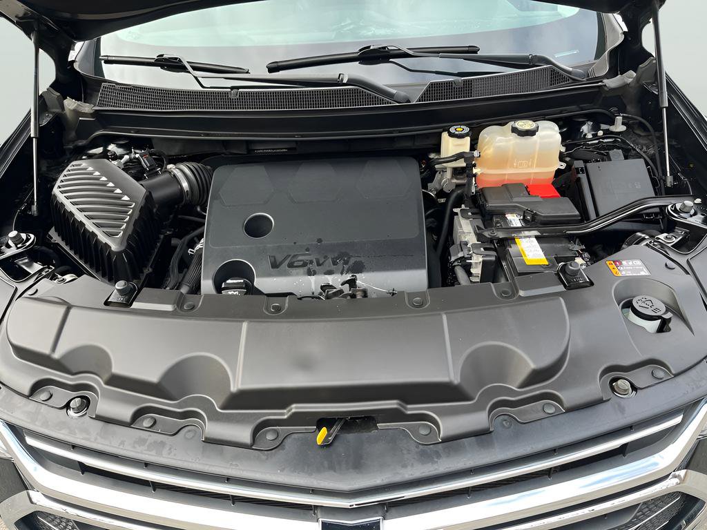 Used 2020 Chevrolet Traverse LT w/ LT Premium Package image 16