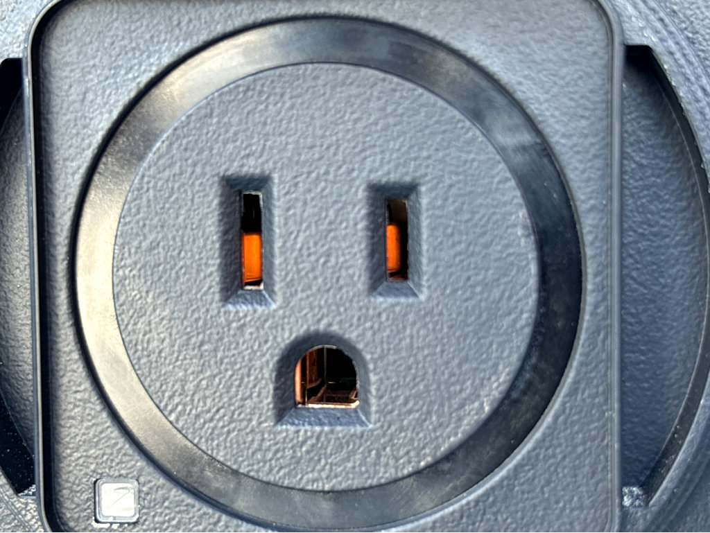 Used 2025 Chevrolet Silverado 1500 Custom image 27