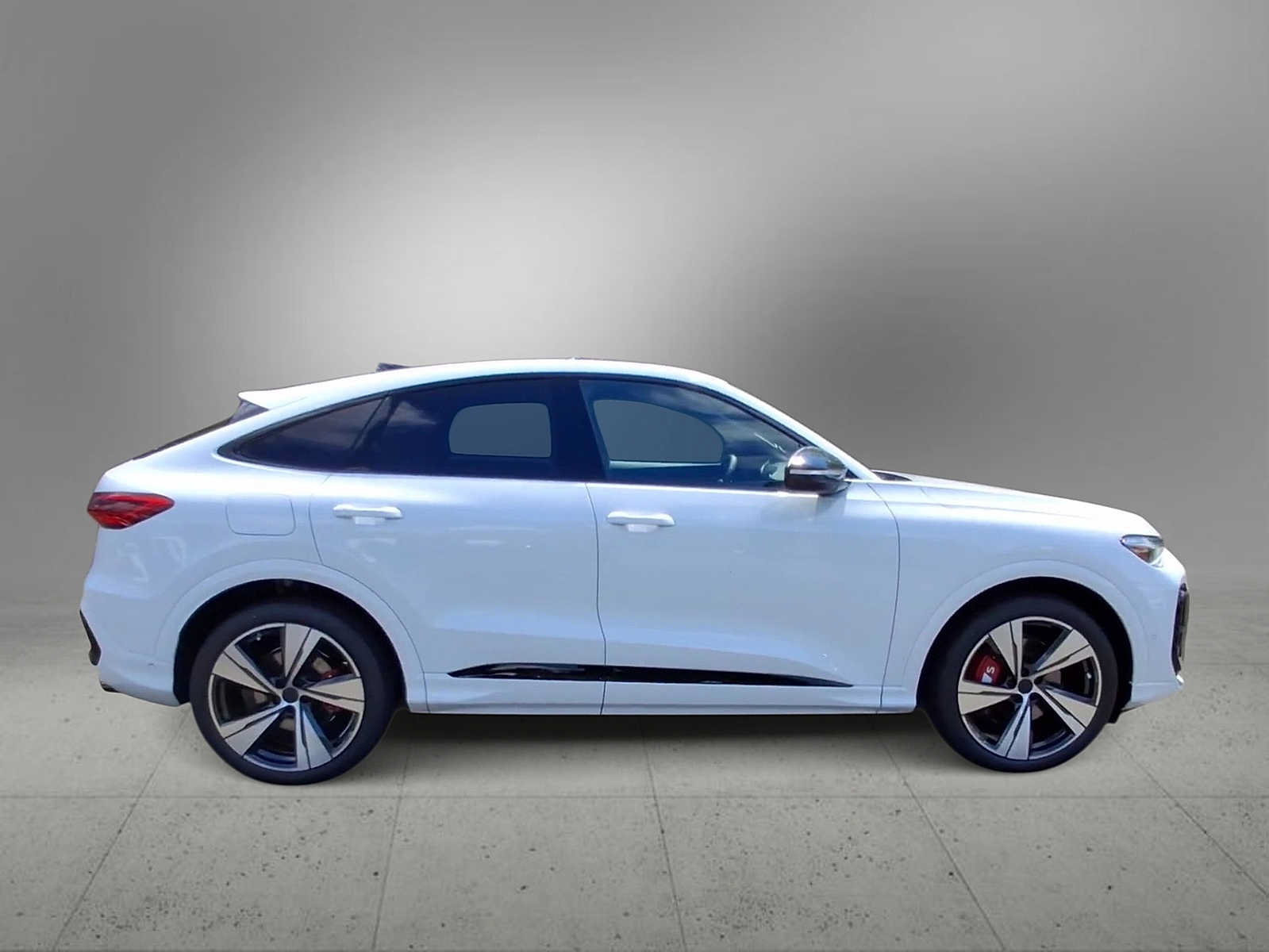 New 2026 Audi SQ5 Premium Plus AWD/4WD image 9