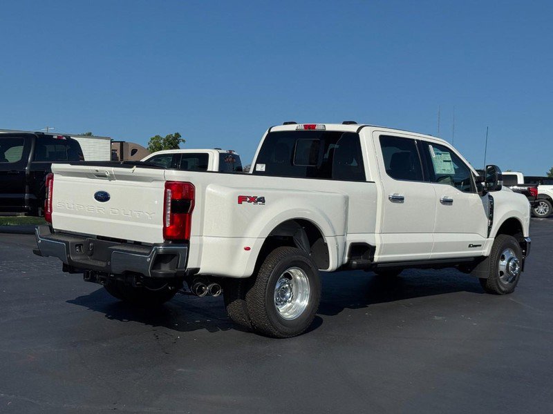 New 2025 Ford F350 Lariat w/ Lariat Ultimate Package image 3