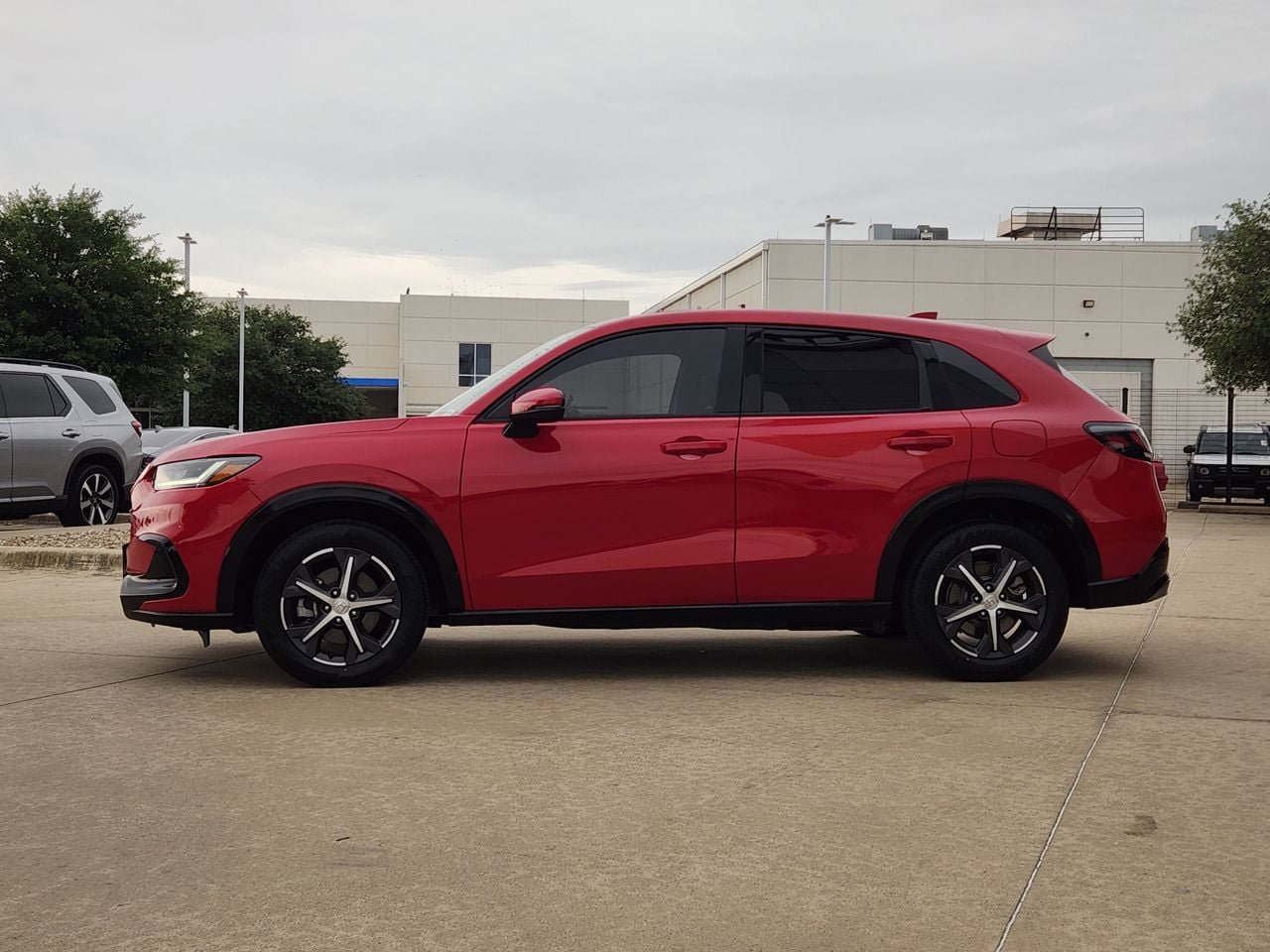 Certified 2023 Honda HR-V EX-L image 4