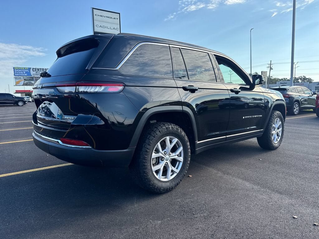 Used 2022 Jeep Grand Cherokee Limited AWD/4WD image 8