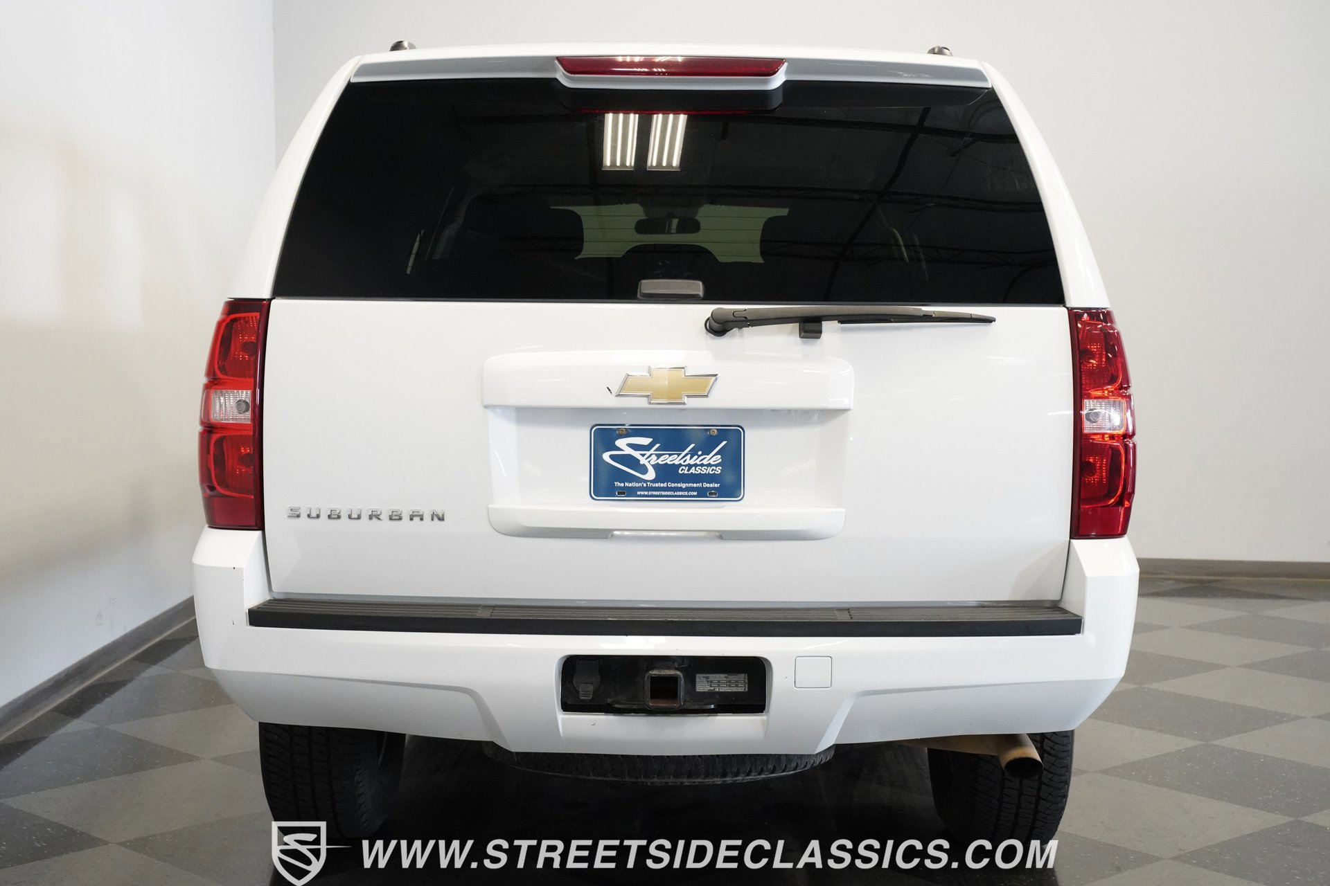 Used 2011 Chevrolet Suburban 2500 w/ Skid Plate Package image 27
