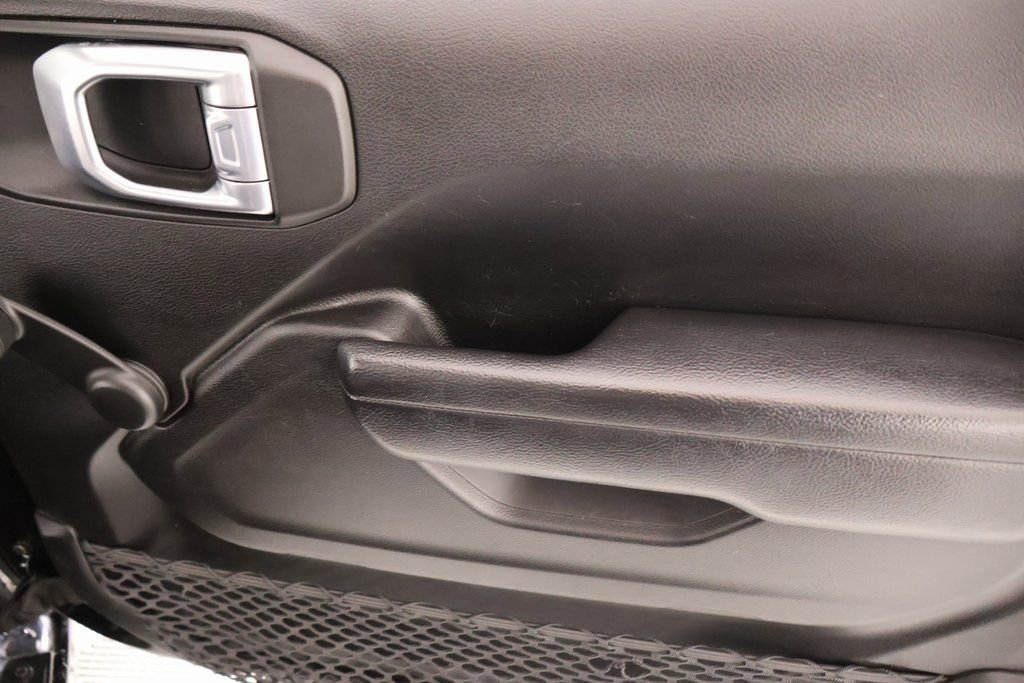 Used 2023 Jeep Wrangler Sport image 14