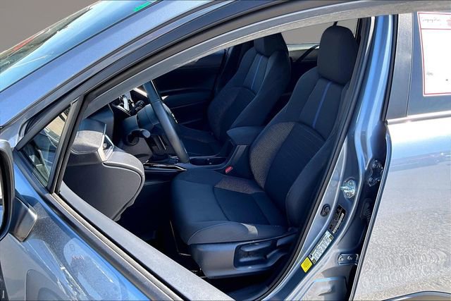 Used 2024 Toyota Corolla Cross SE image 18