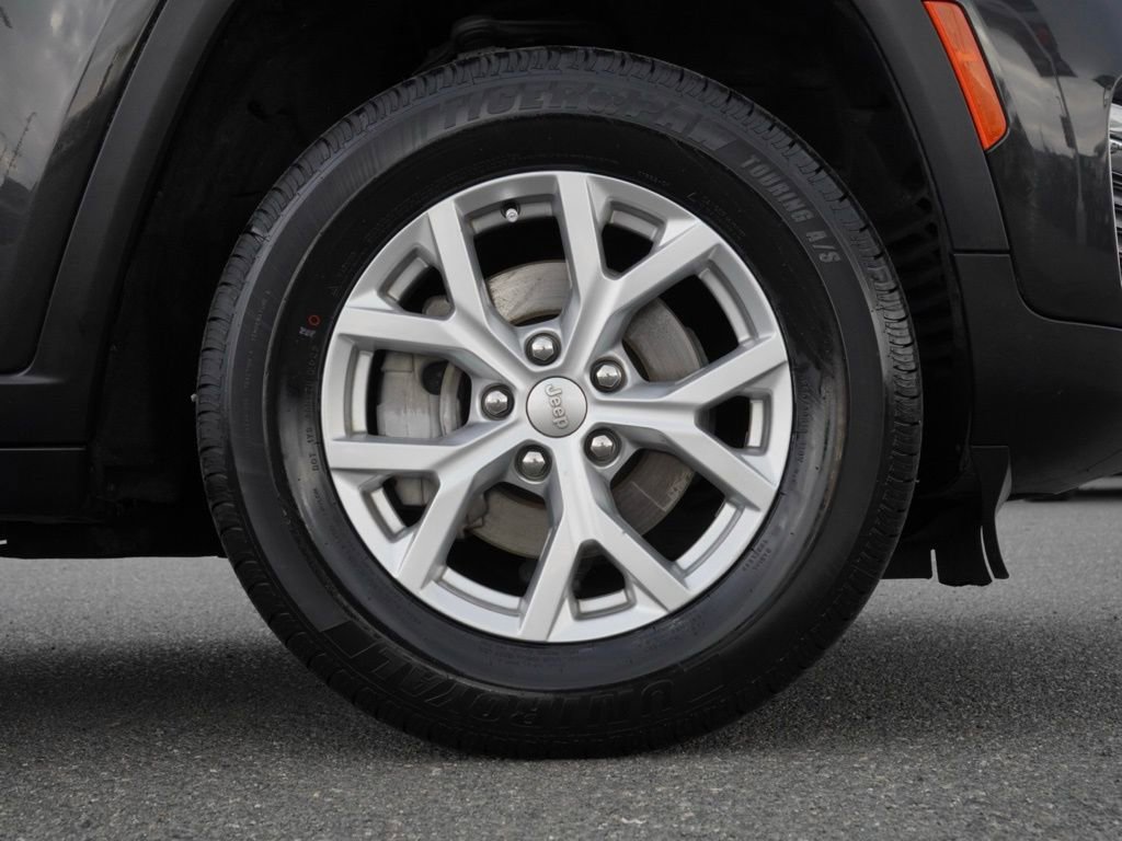 Used 2023 Jeep Grand Cherokee Limited image 10