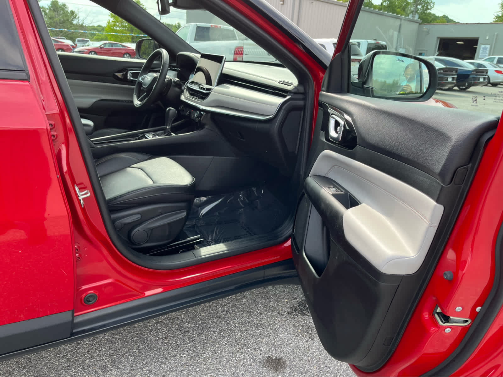 Used 2024 Jeep Compass Limited AWD/4WD image 30