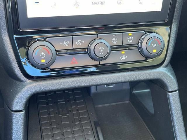 Used 2025 Ford Ranger XLT w/ Equipment Group 301A High image 35