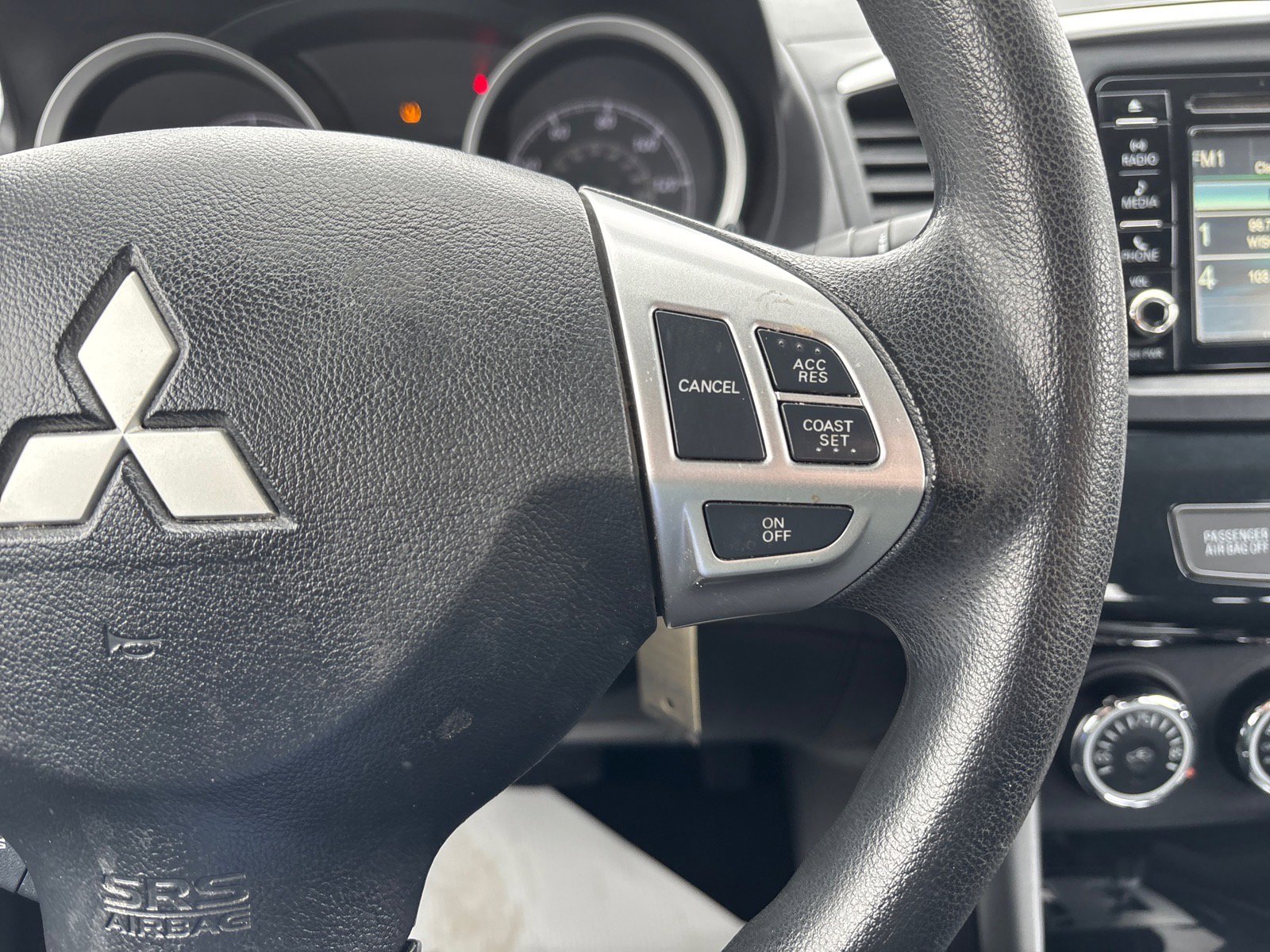 Used 2017 Mitsubishi Lancer ES image 23