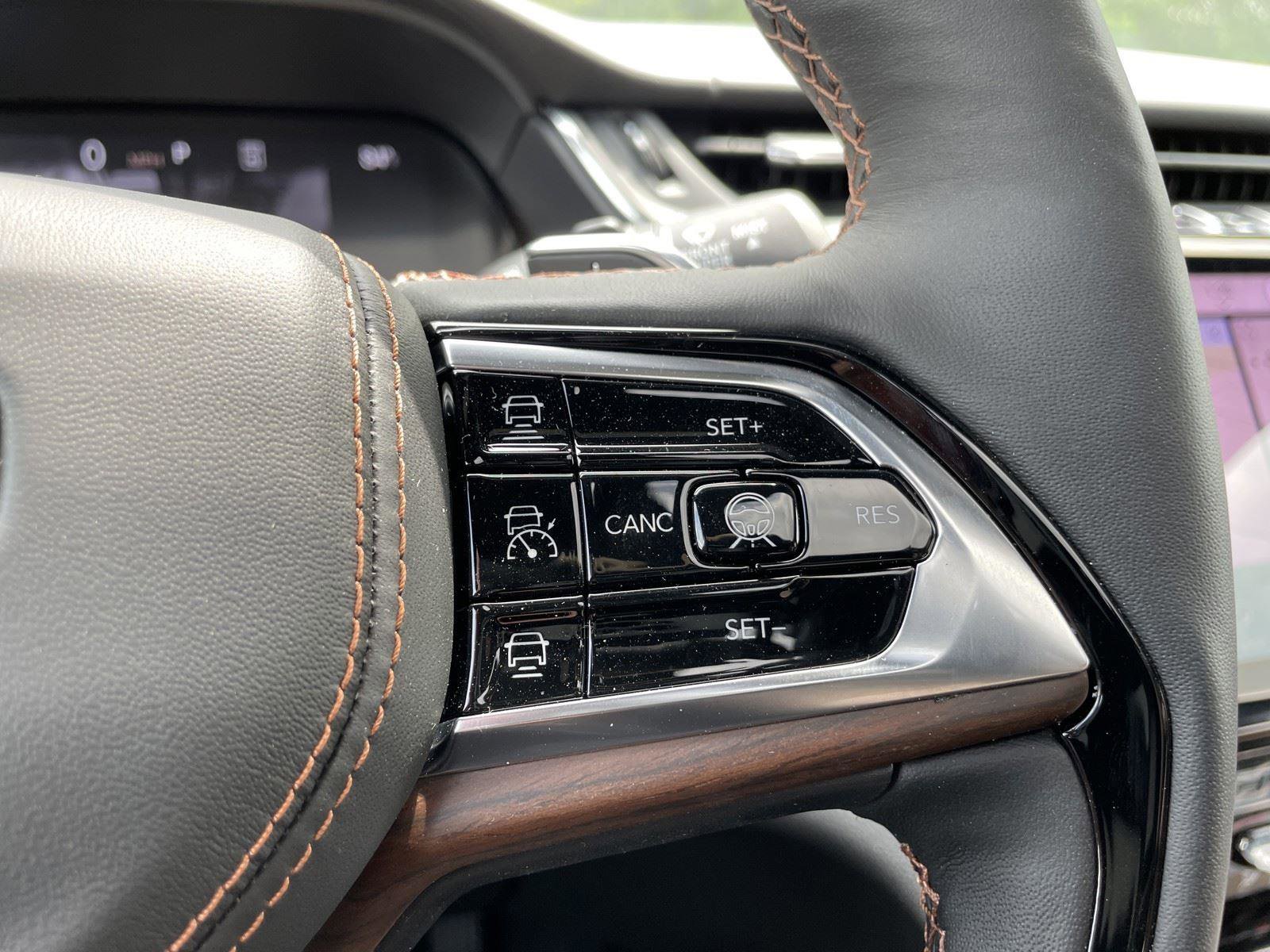 Used 2025 Jeep Grand Cherokee Summit w/ Adv Protech Group IV AWD/4WD image 16