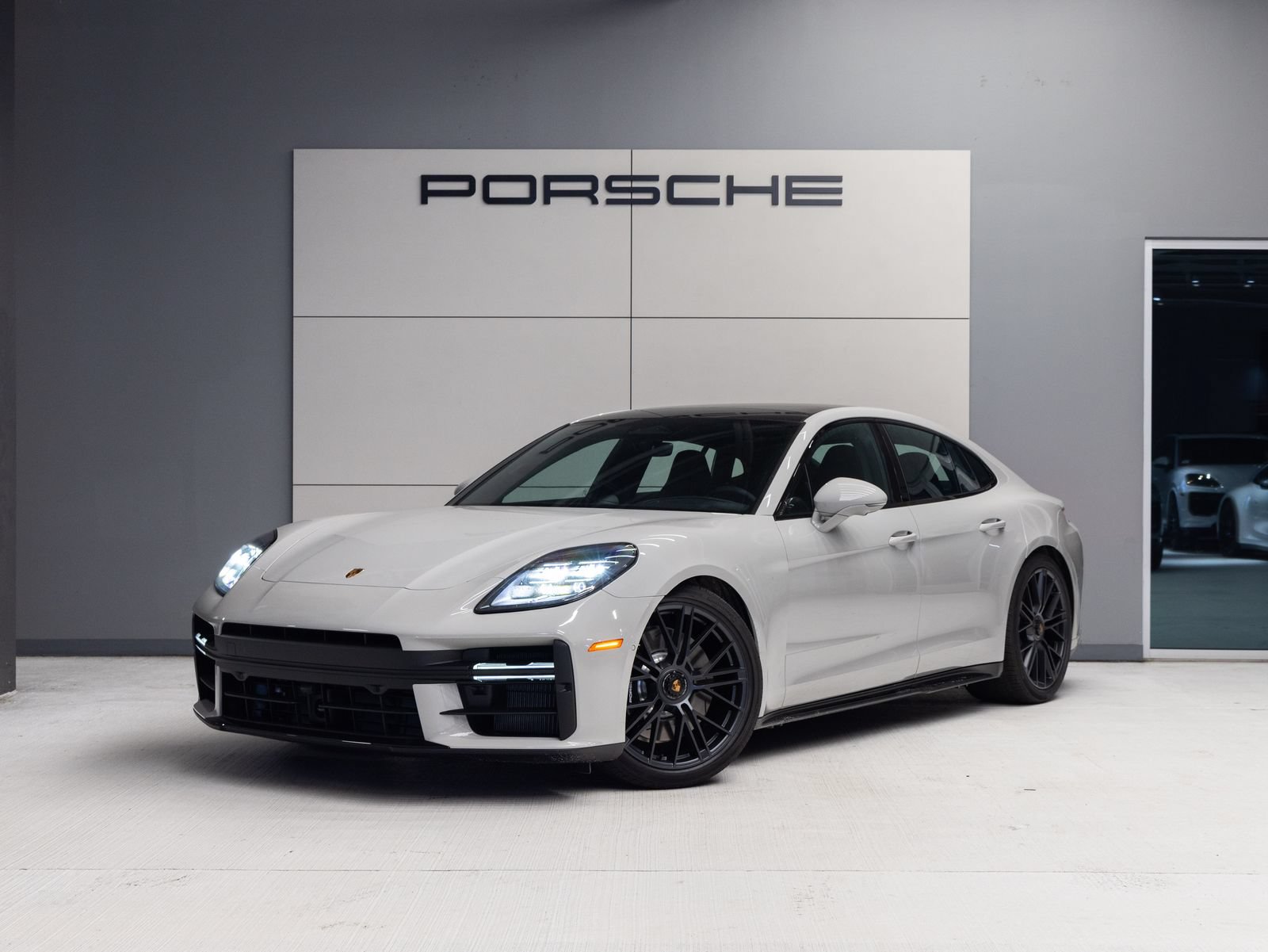 New 2026 Porsche Panamera GTS AWD/4WD image 1