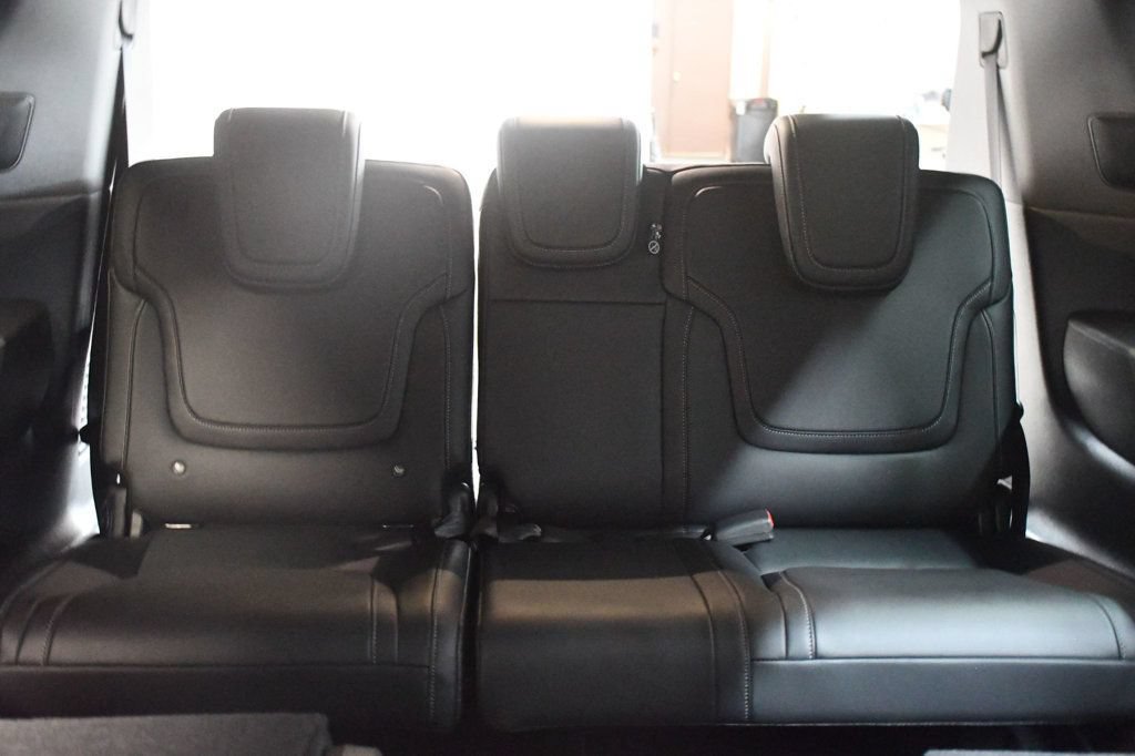 Used 2026 Nissan Armada PRO-4X w/ Captain's Chari Seat Package AWD/4WD image 37