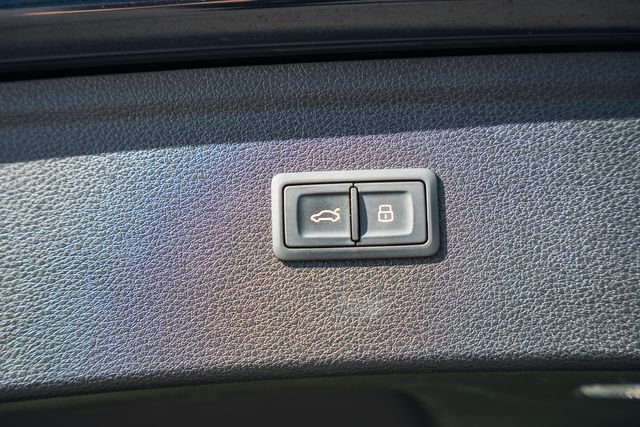 Used 2020 Audi Q5 2.0T Premium AWD/4WD image 11