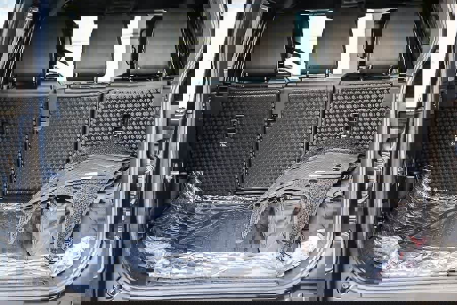 New 2026 Land Rover Defender 110 S image 25