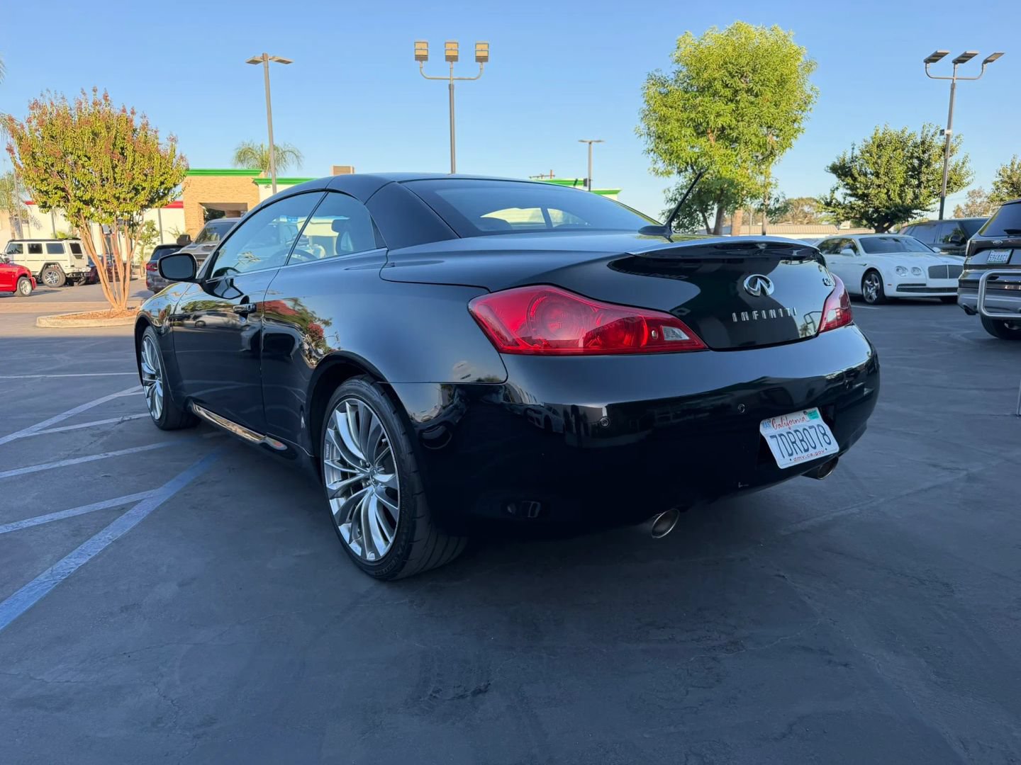 Used 2012 INFINITI G37 Convertible w/ Premium Pkg RWD image 8
