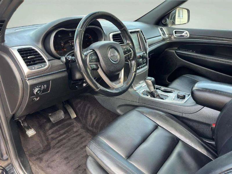 Used 2018 Jeep Grand Cherokee Limited AWD/4WD image 11