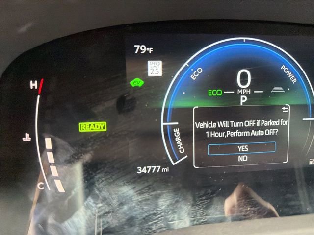 Used 2025 Toyota Camry SE FWD image 6