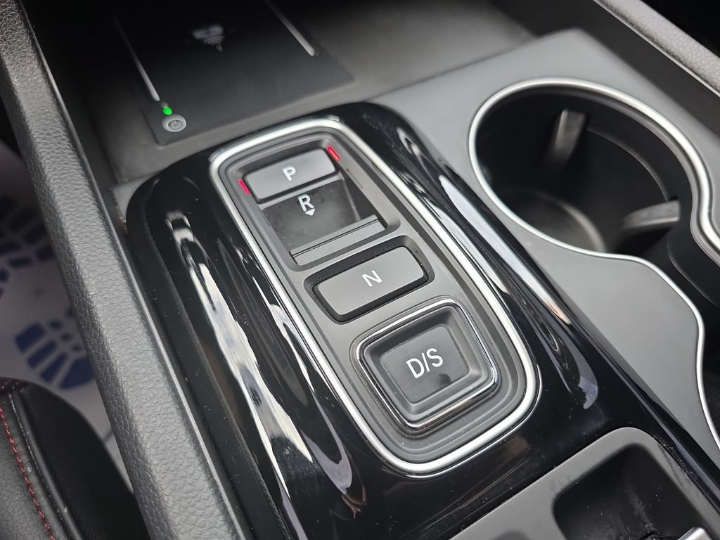 Used 2025 Honda Pilot Black Edition image 28
