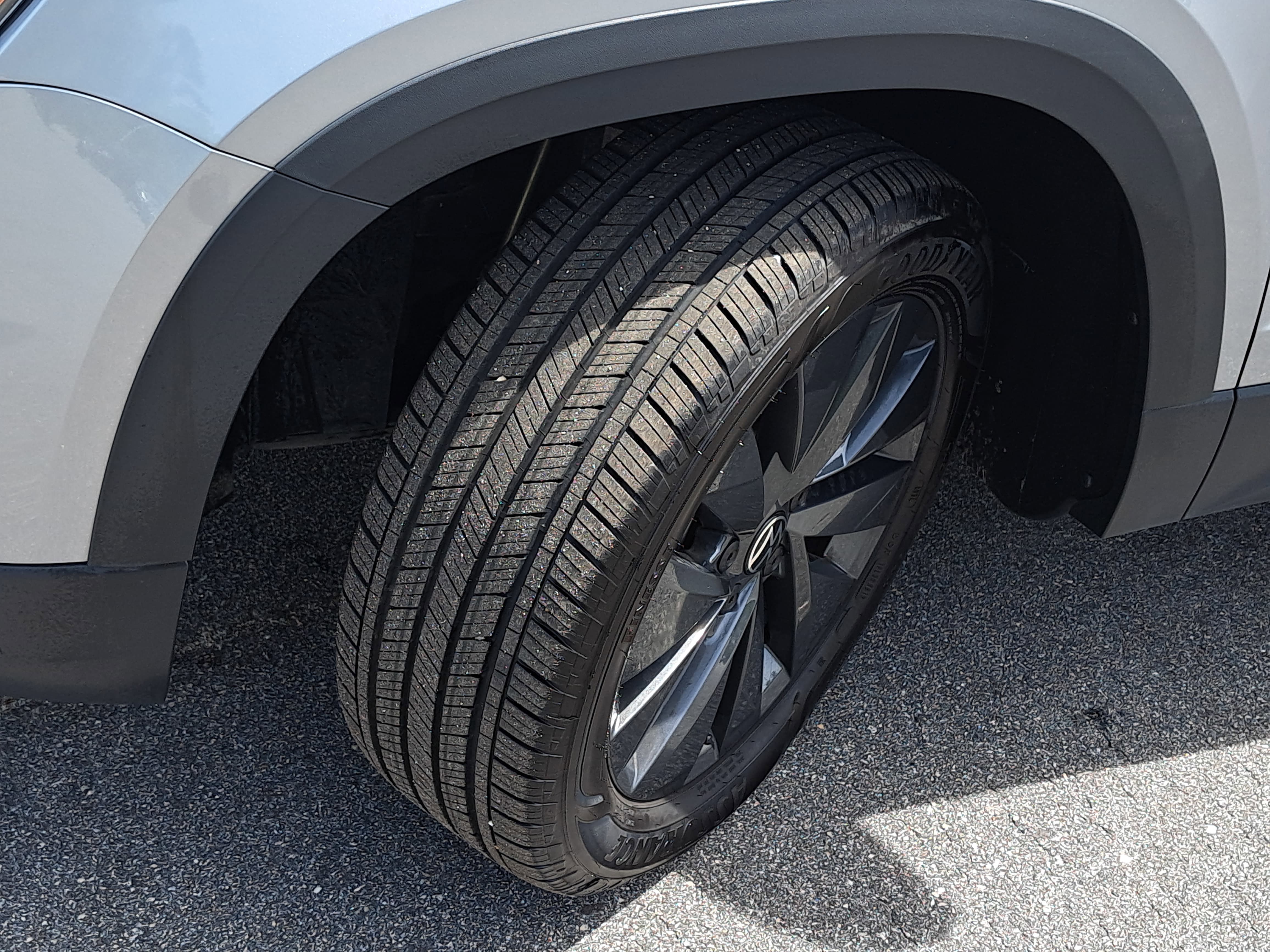 Certified 2024 Volkswagen Taos S FWD image 29