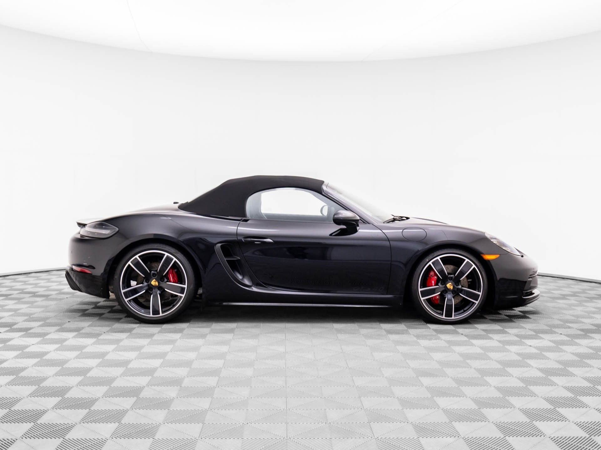 Certified 2025 Porsche 718 Boxster GTS image 7