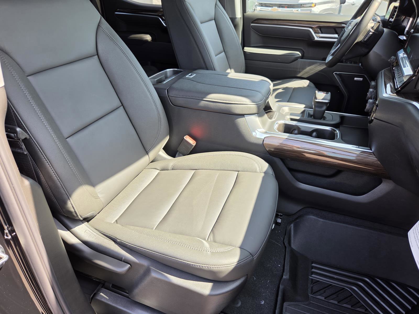 New 2026 Chevrolet Silverado 1500 RST w/ Z71 Off-Road Package AWD/4WD image 10