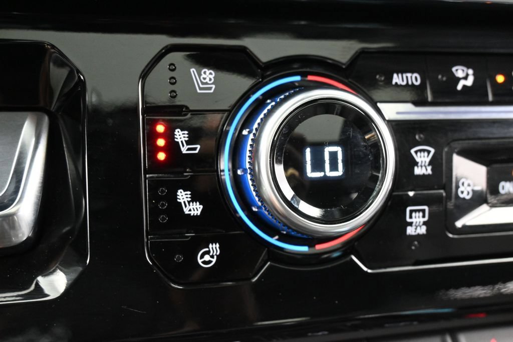 Used 2023 GMC Sierra 1500 Denali AWD/4WD image 30